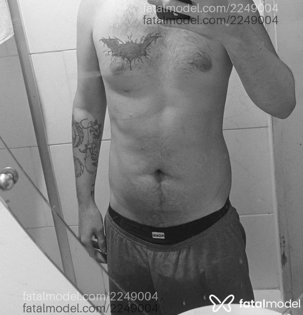 Acompanhante homem morena (o) de olhos castanhos - Anderson