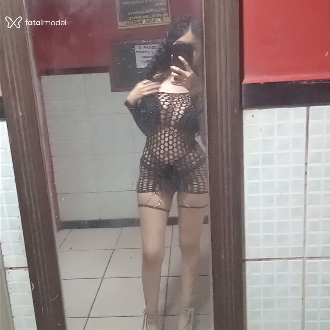 Acompanhante mulher morena (o) de olhos castanhos - Yasmim