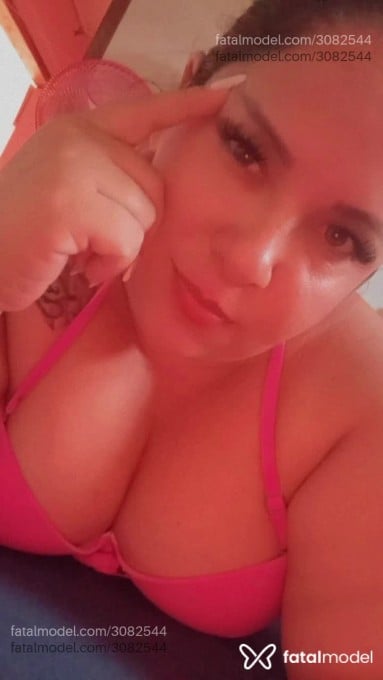 Acompanhante mulher morena (o) de olhos castanhos em Parobé Acompanhante mulher morena (o) de olhos castanhos em Parobé - Keroline Sofia