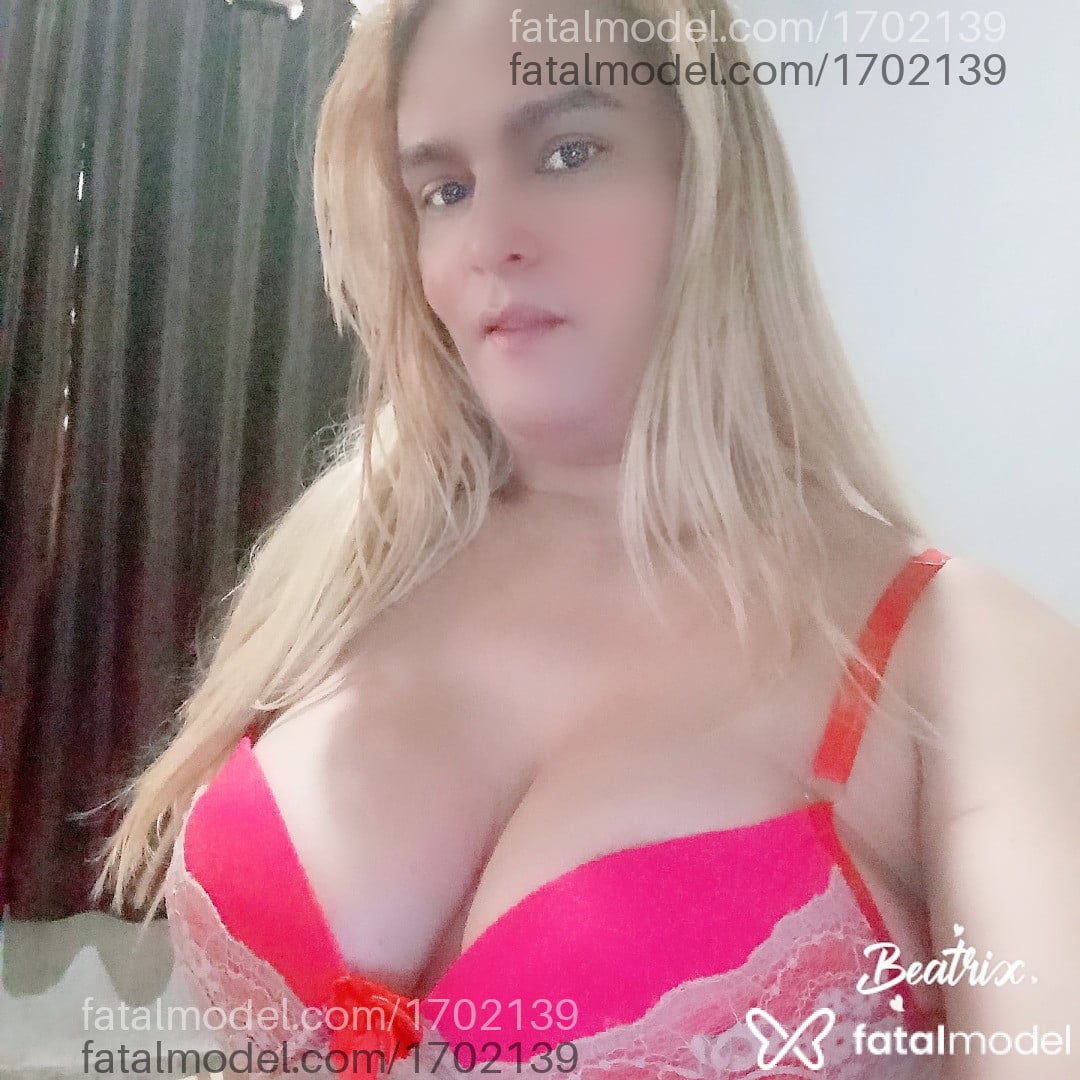 Acompanhante mulher trans loira (o) de olhos castanhos - Tamara ayalla