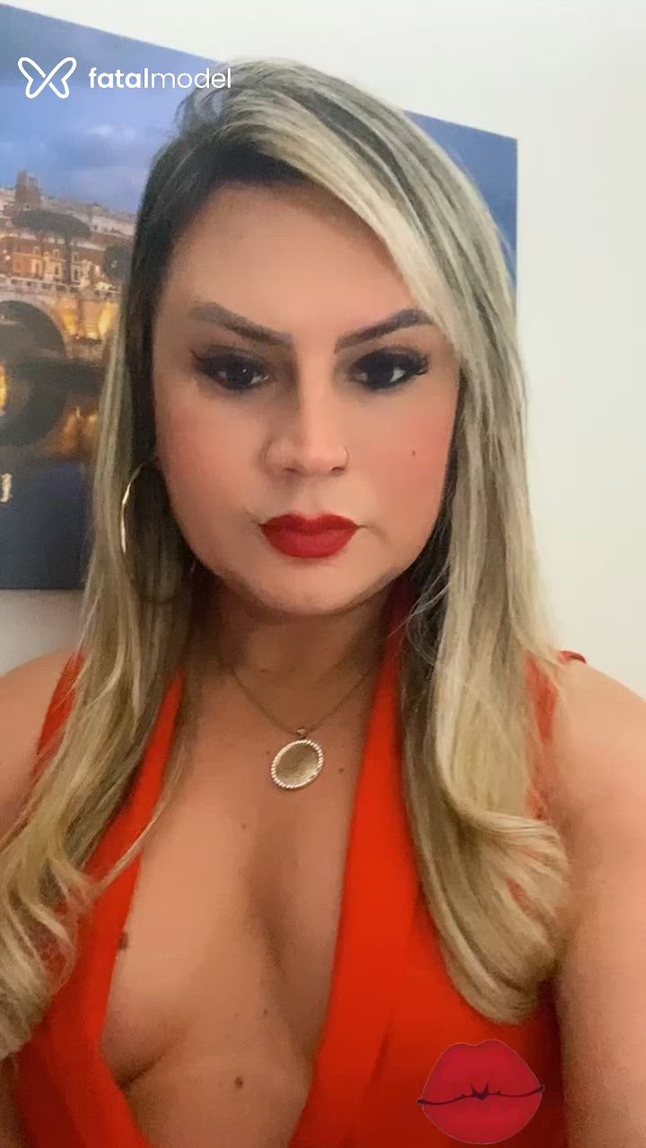 Acompanhante mulher trans loira (o) de olhos castanhos - Isabela Coutinho Acompanhante mulher trans loira (o) de olhos castanhos - Isabela Coutinho