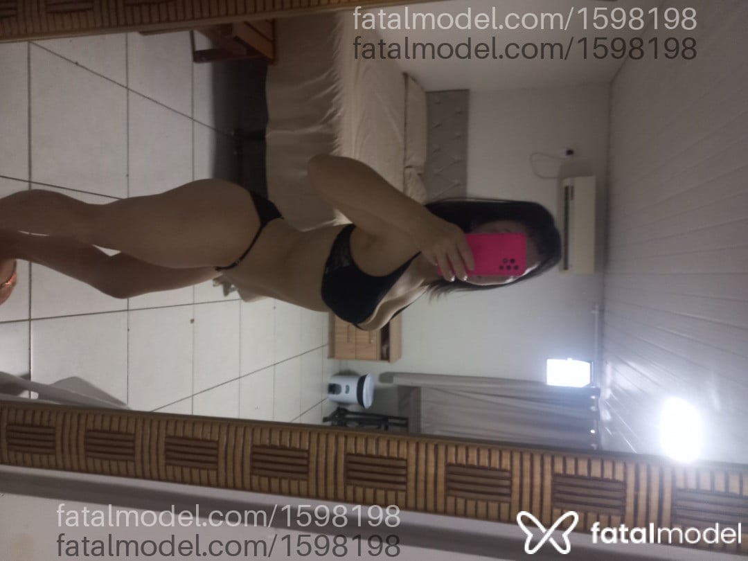 Acompanhante mulher morena (o) de olhos castanhos - Jordana