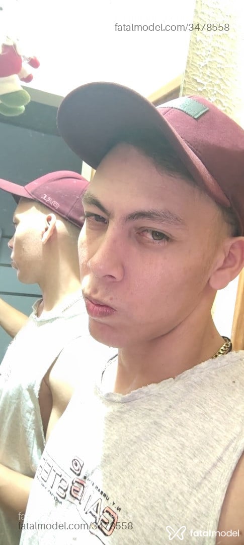 Acompanhante homem loira (o) de olhos verdes - Noahh