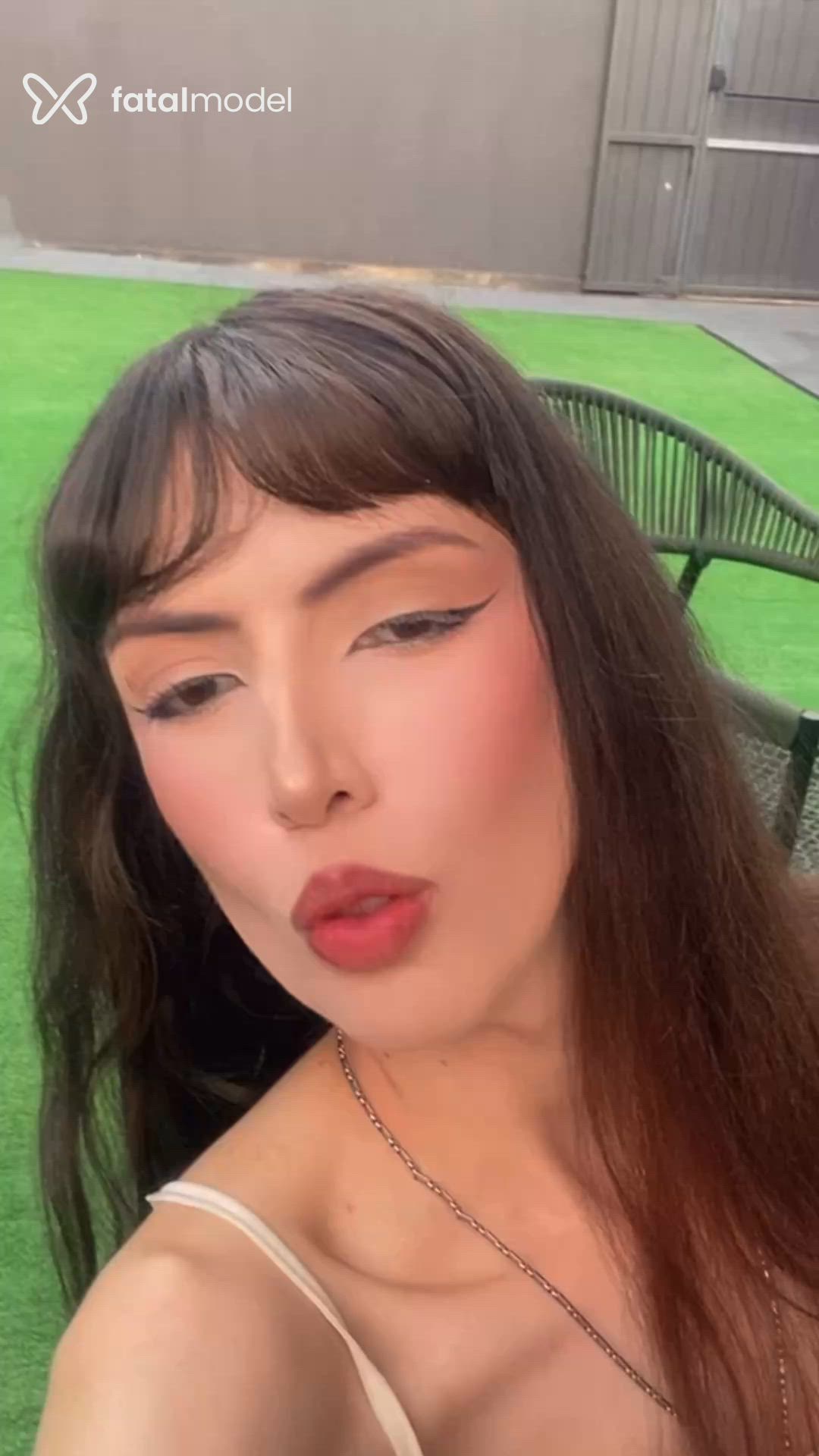 Acompanhante mulher com cabelo castanho de olhos castanhos - Ali Pas