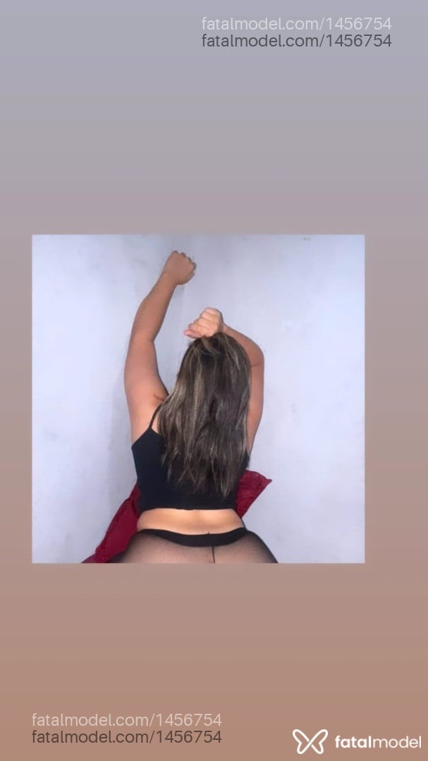 Acompanhante mulher com cabelo castanho de olhos castanhos - Eloisa antonelli