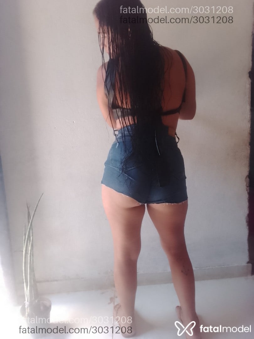 Acompanhante mulher morena (o) de olhos castanhos - Pérola Silva