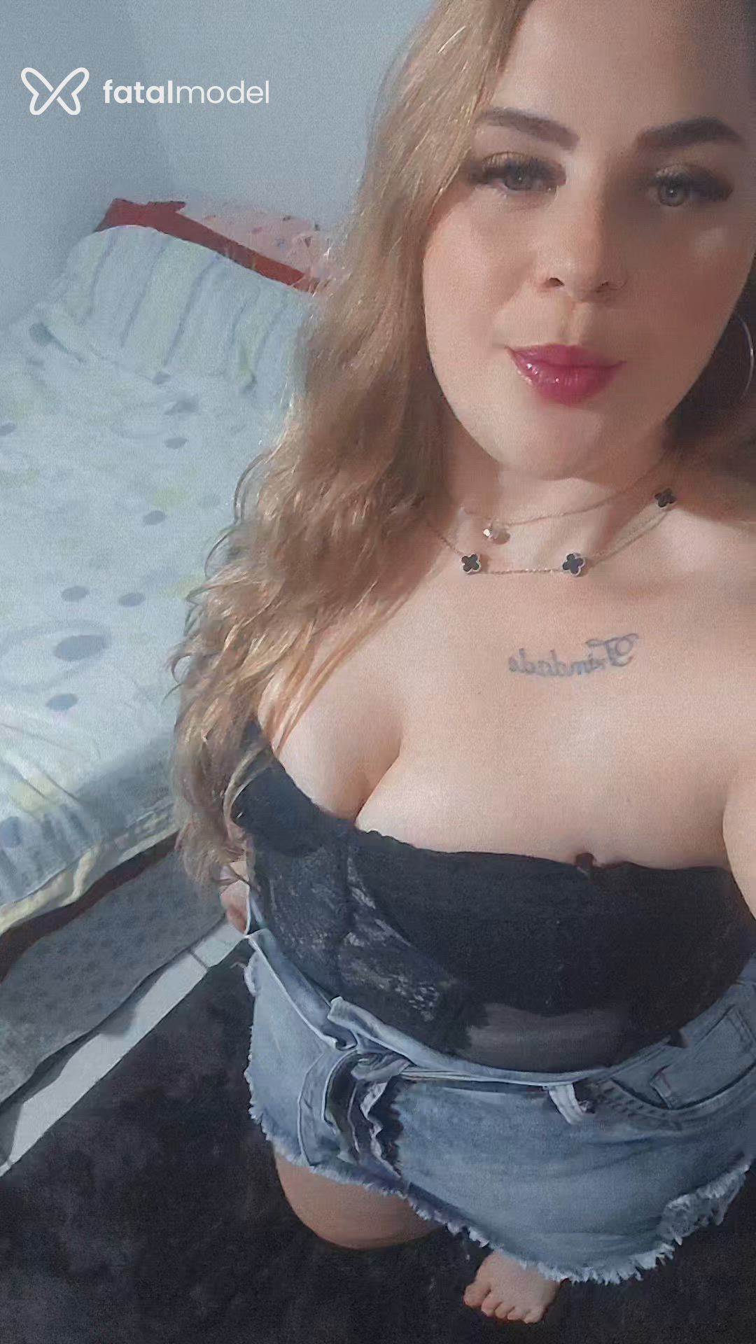 Acompanhante mulher com cabelo castanho de olhos castanhos - Dudinhaa Acompanhante mulher com cabelo castanho de olhos castanhos - Dudinhaa
