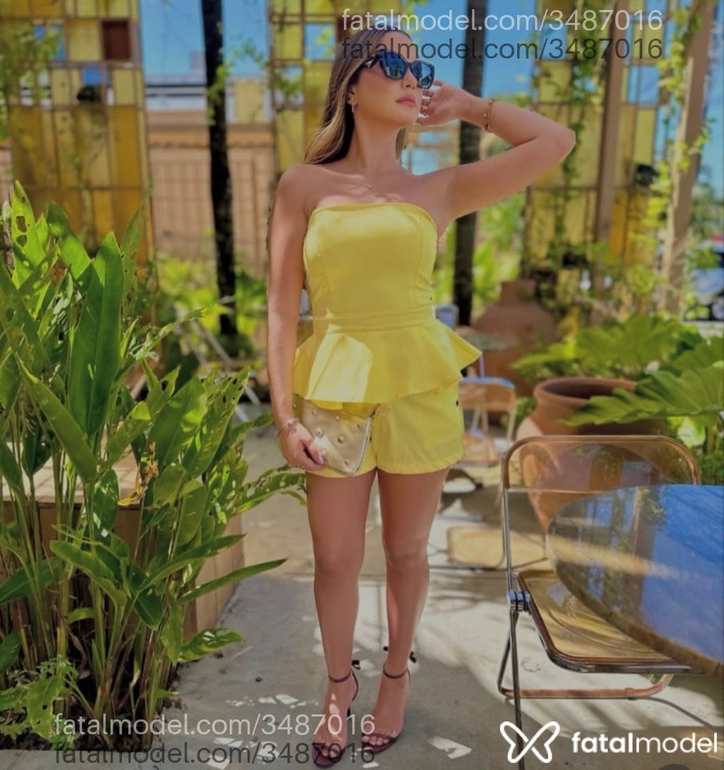 Acompanhante mulher com cabelo castanho de olhos castanhos - Ninaa