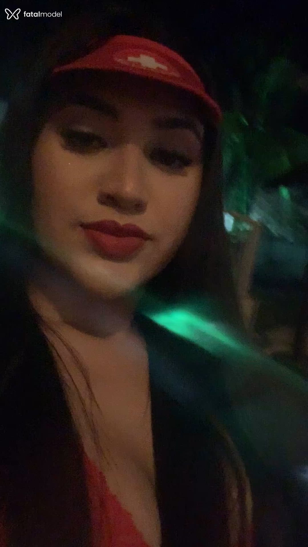 Acompanhante mulher com cabelo castanho de olhos mel - Aylla