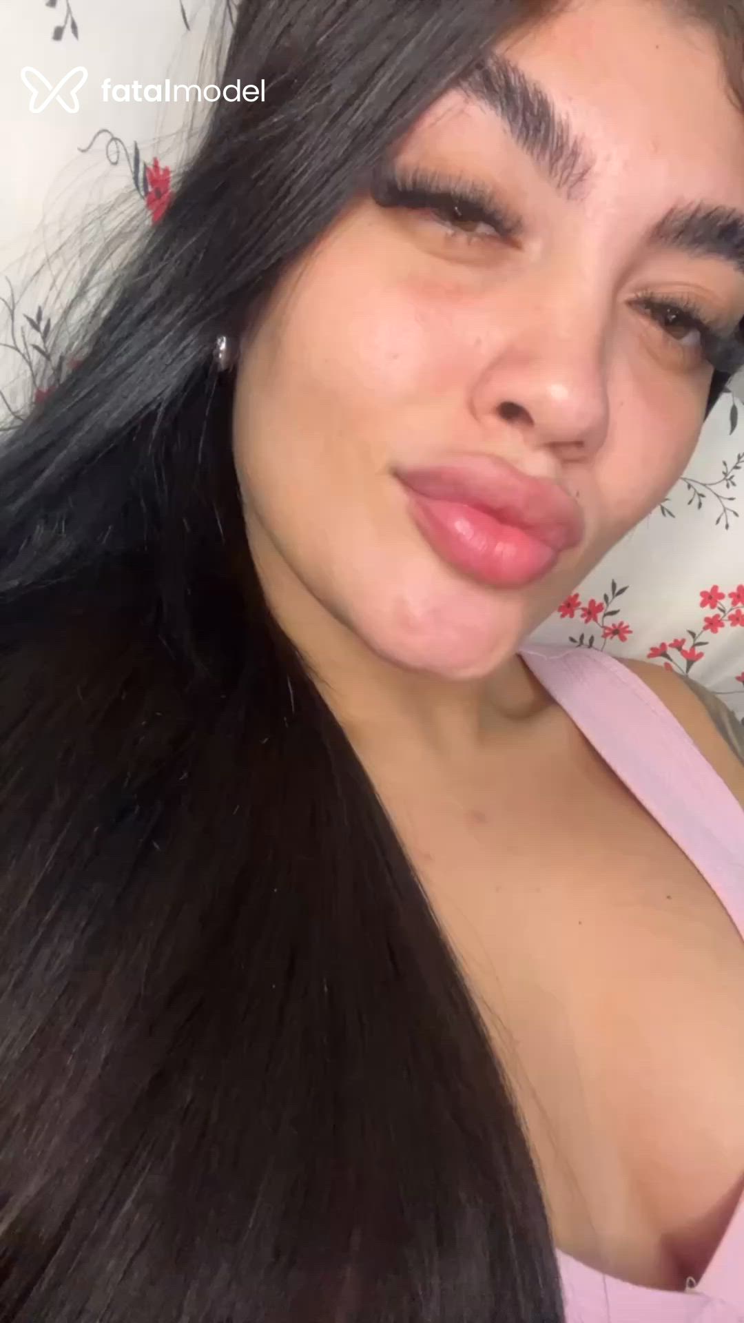 Acompanhante mulher morena (o) de olhos mel - Alice