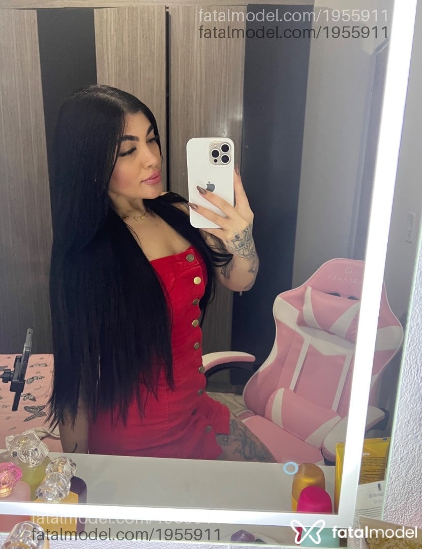 Acompanhante mulher morena (o) de olhos mel - Alice