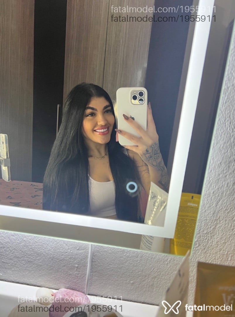 Acompanhante mulher morena (o) de olhos mel - Alice