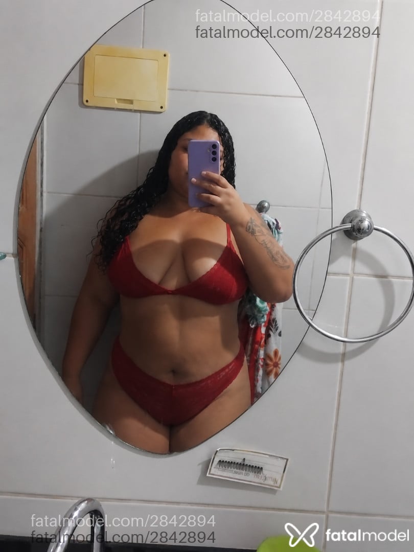 Acompanhante mulher morena (o) de olhos castanhos - Bianca