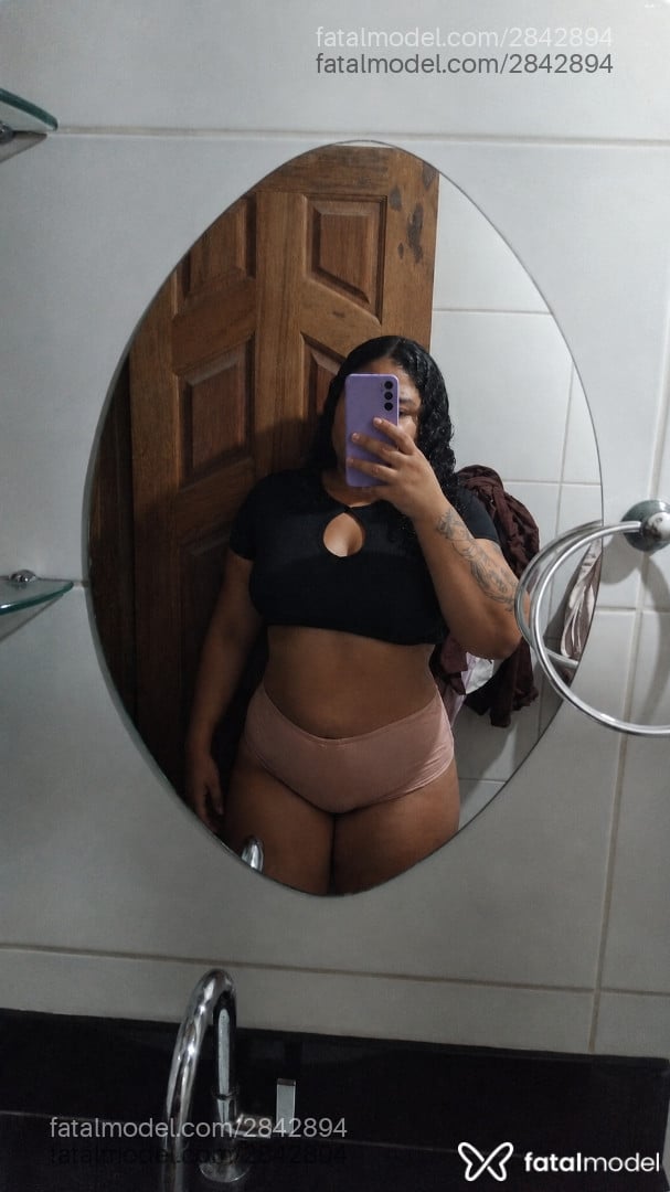 Acompanhante mulher morena (o) de olhos castanhos - Bianca
