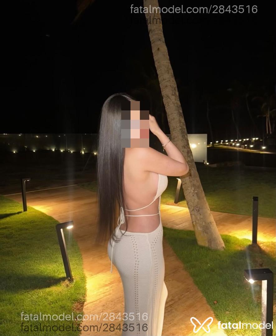Acompanhante mulher morena (o) de olhos castanhos - Jennifer Lopez