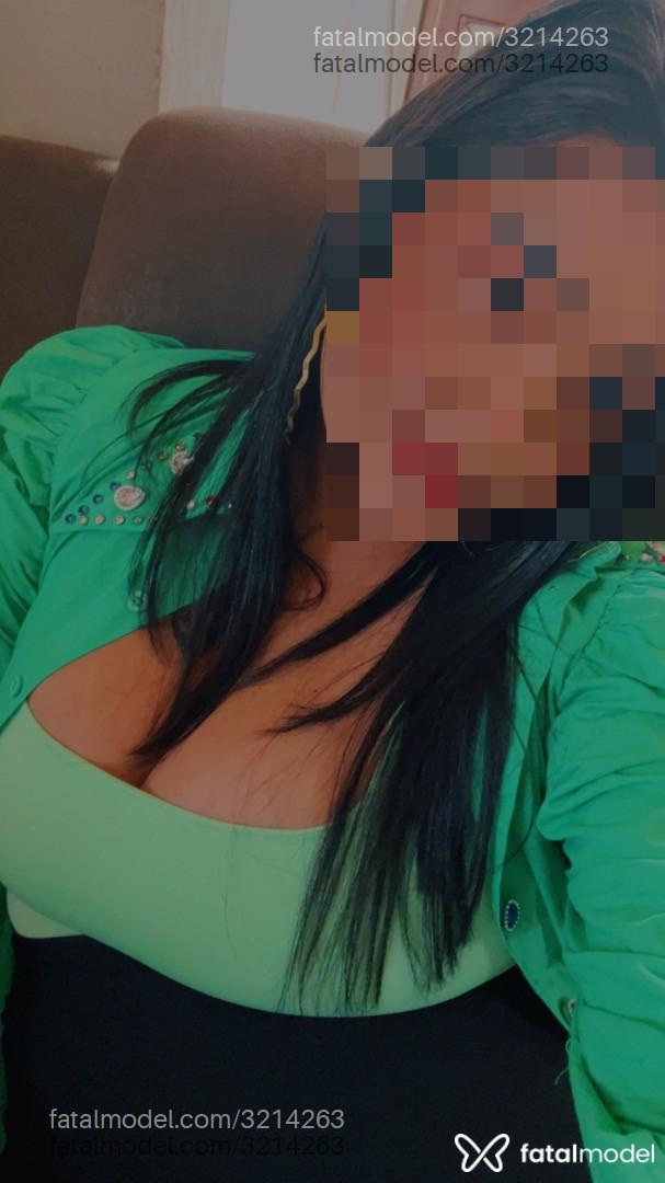 Acompanhante mulher morena (o) de olhos pretos - Morena