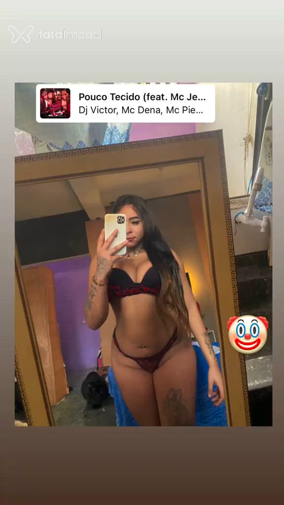 Acompanhante mulher trans morena (o) de olhos castanhos - Evellyn