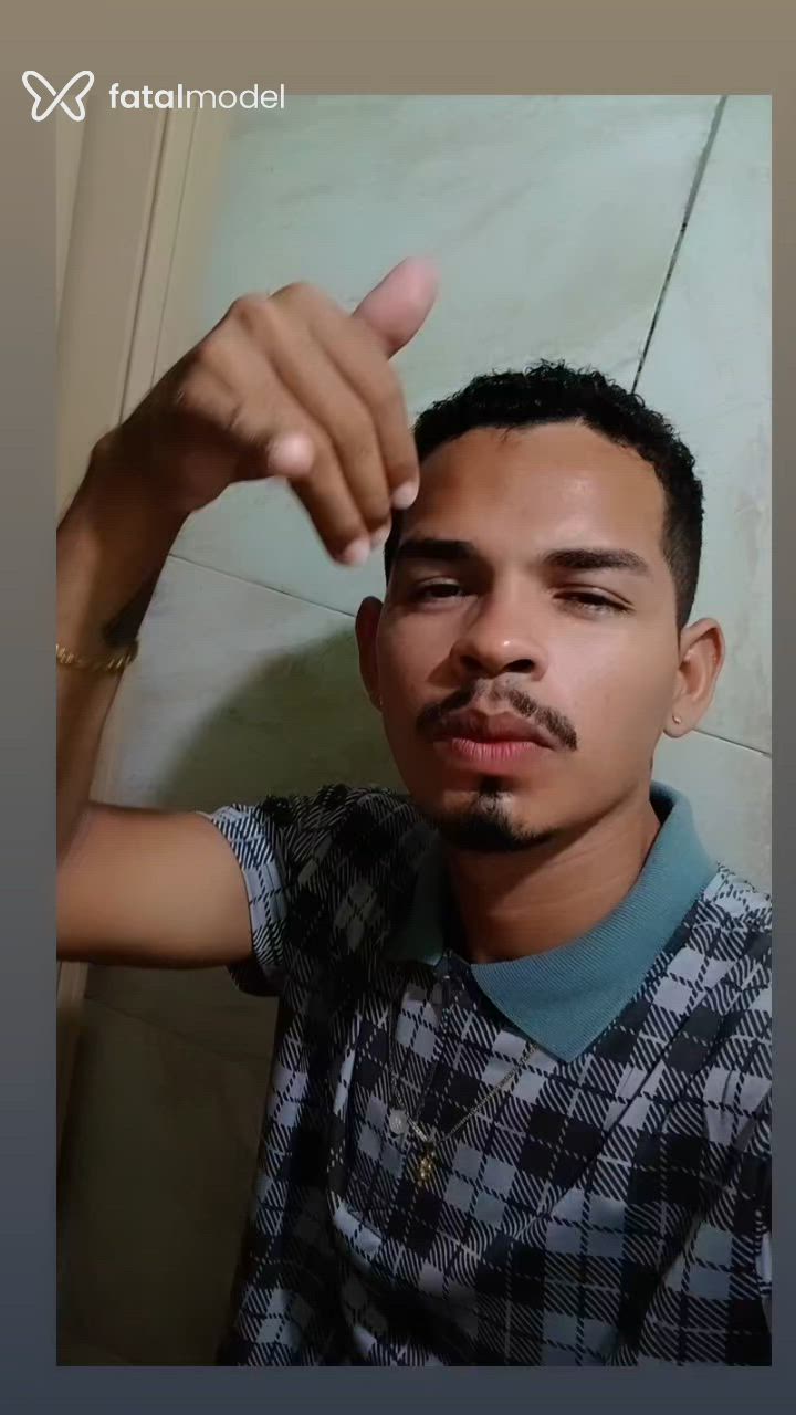 Acompanhante homem morena (o) de olhos castanhos - Apolo