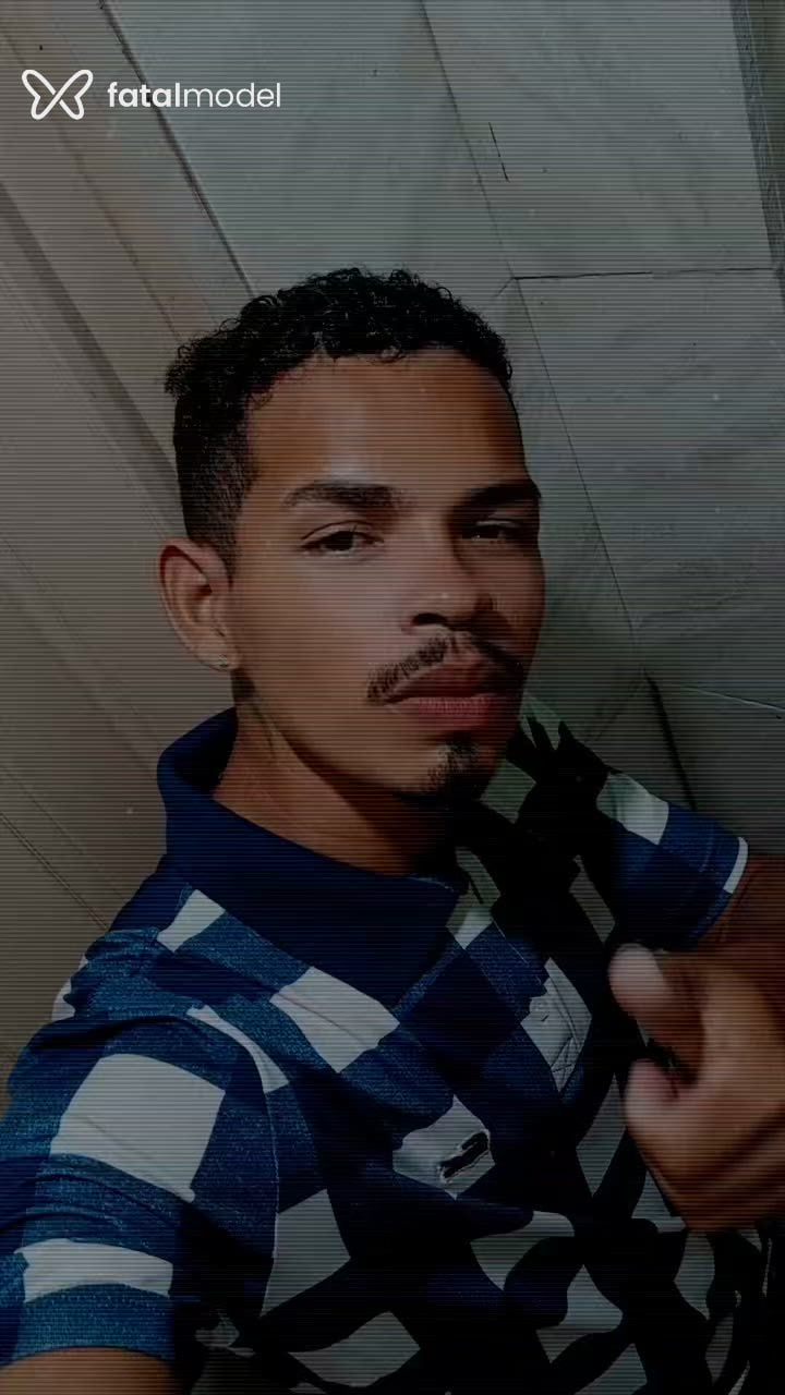 Acompanhante homem morena (o) de olhos castanhos - Apolo