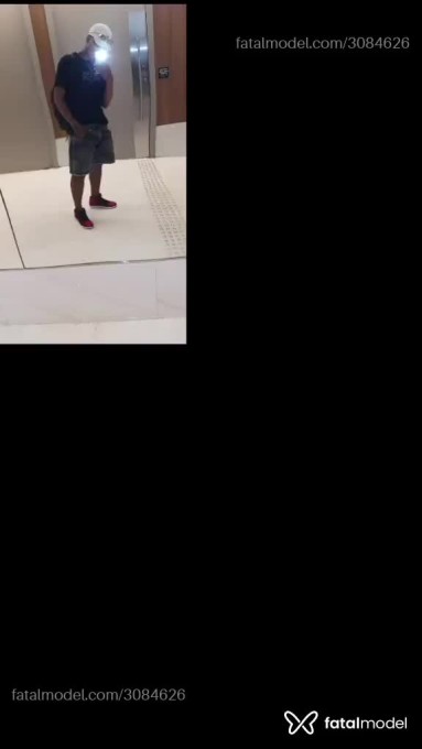 Acompanhante homem morena (o) de olhos castanhos em São Paulo - Enzzo Gael