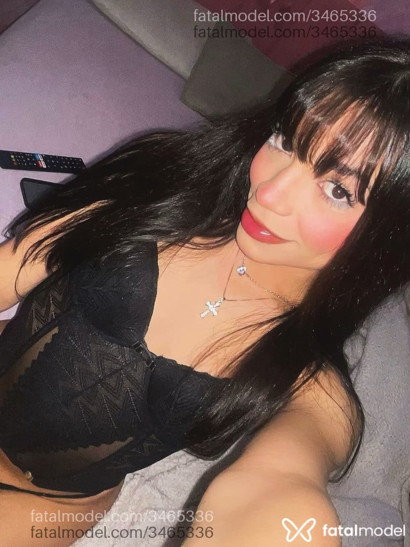 Acompanhante mulher trans morena (o) de olhos castanhos - Antonella