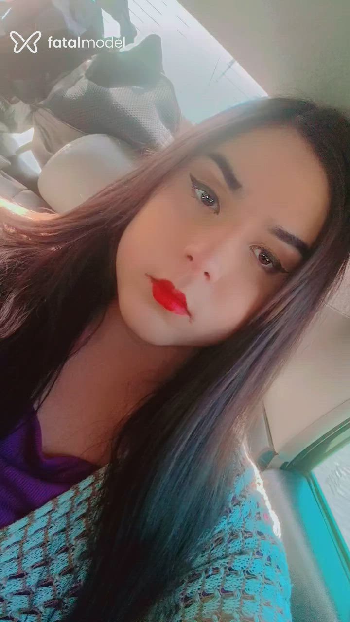 Acompanhante mulher trans com cabelo castanho de olhos castanhos - Ana Clara