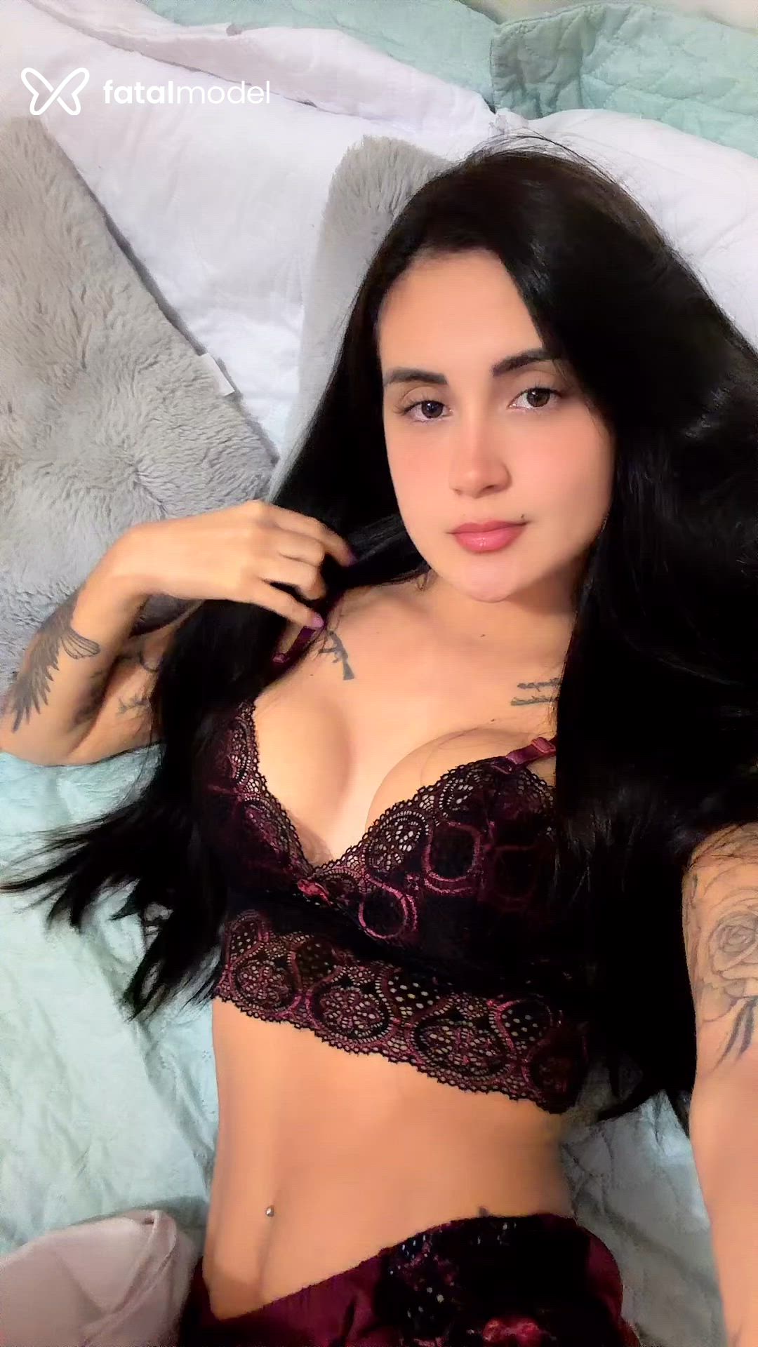 Acompanhante mulher com cabelo castanho de olhos castanhos - Vanessa