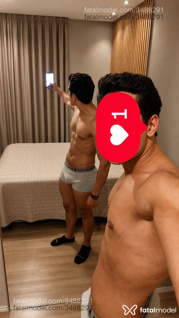 Acompanhante homem com cabelo castanho de olhos castanhos - Lucas