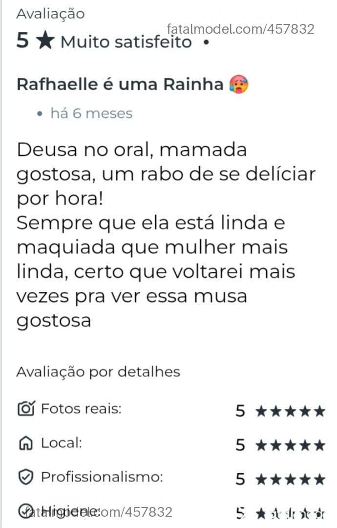 Acompanhante travesti com cabelo colorido de olhos pretos - Rafha uccam
