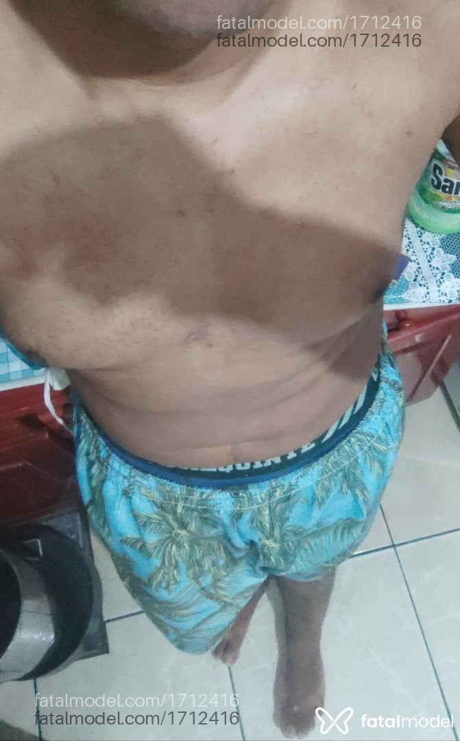 Acompanhante homem morena (o) de olhos pretos - SeuNegãodeprograma