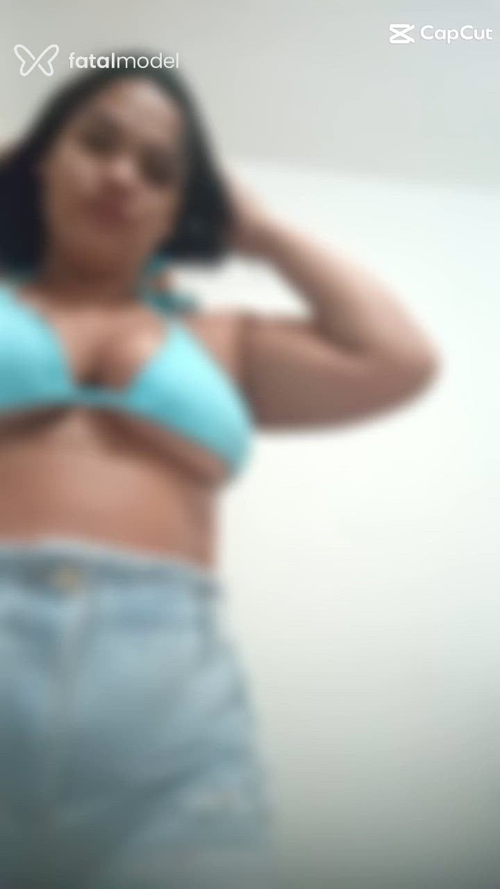 Acompanhante mulher morena (o) de olhos castanhos - Aline Acompanhante mulher morena (o) de olhos castanhos - Aline