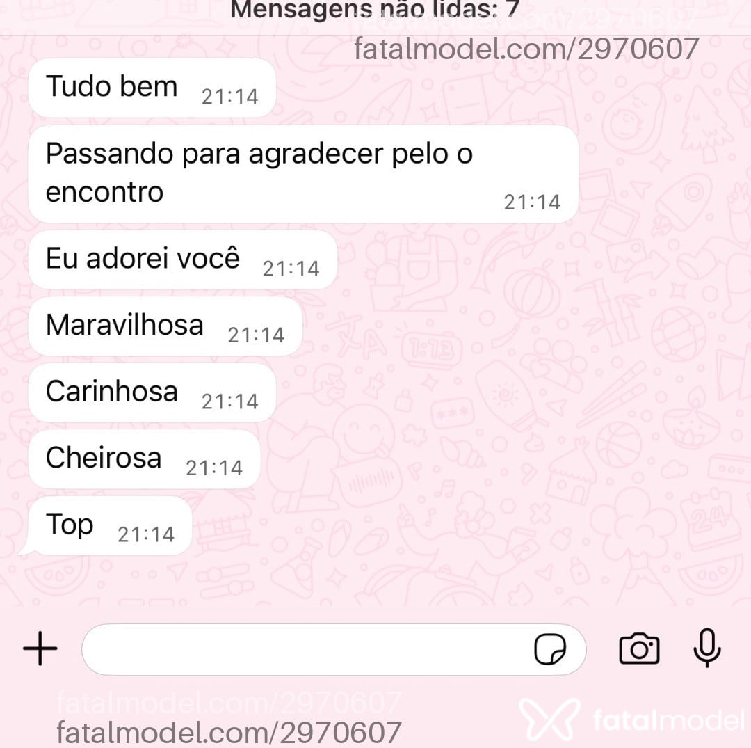 Acompanhante mulher morena (o) de olhos castanhos - Evilyn