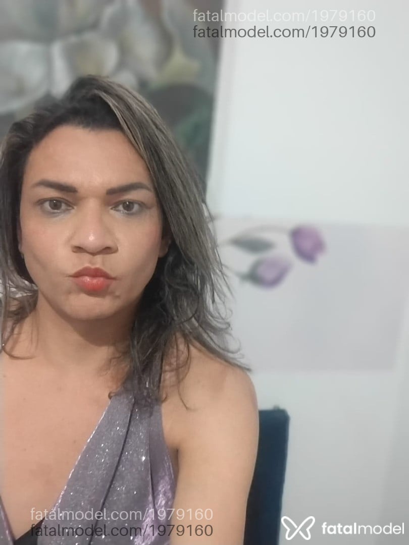 Acompanhante mulher trans loira (o) de olhos castanhos - Cristini