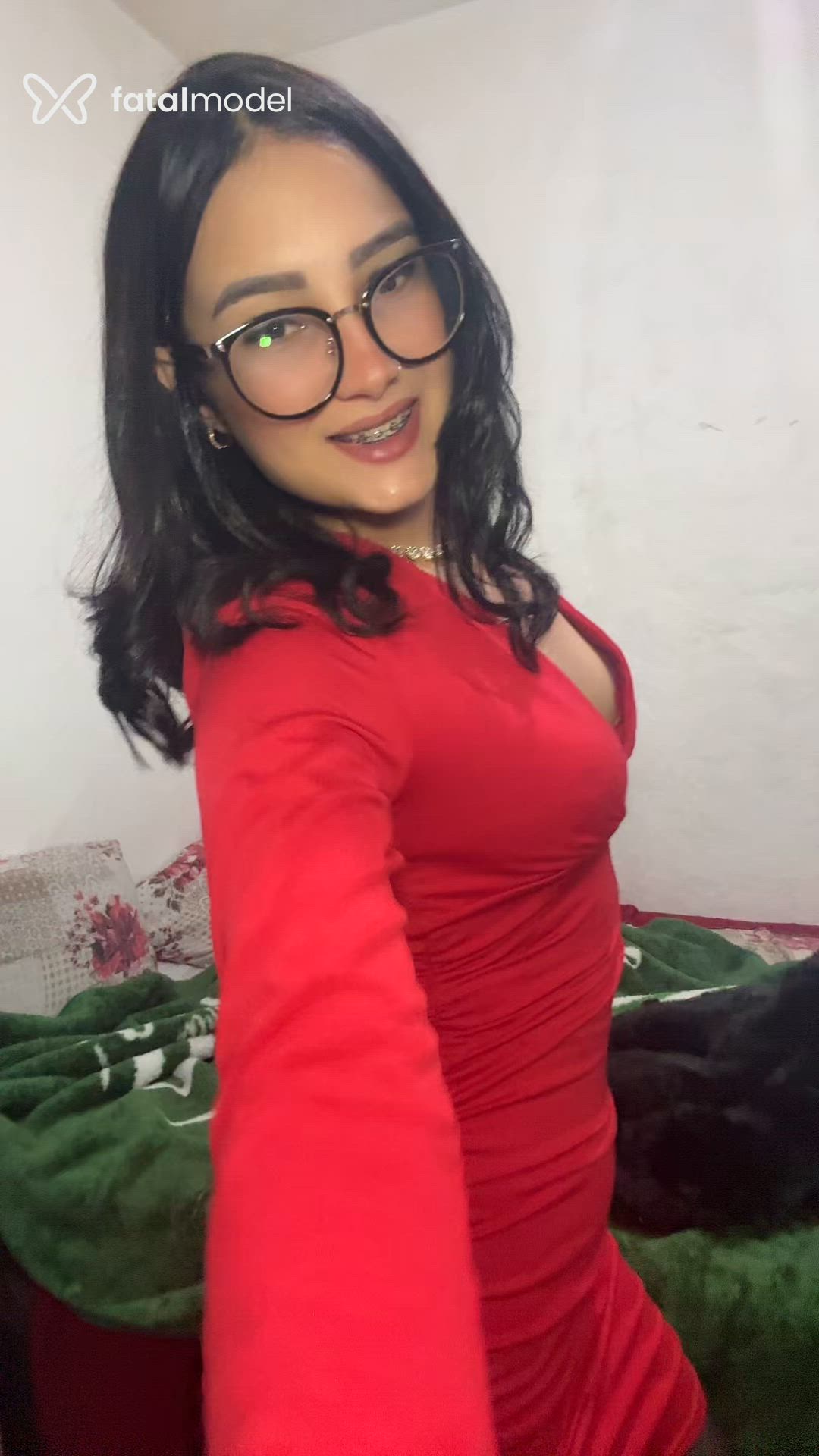 Acompanhante mulher morena (o) de olhos castanhos - Mariana