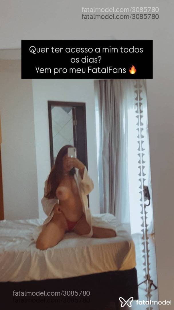 Acompanhante mulher ruiva (o) de olhos castanhos - Carol Porto