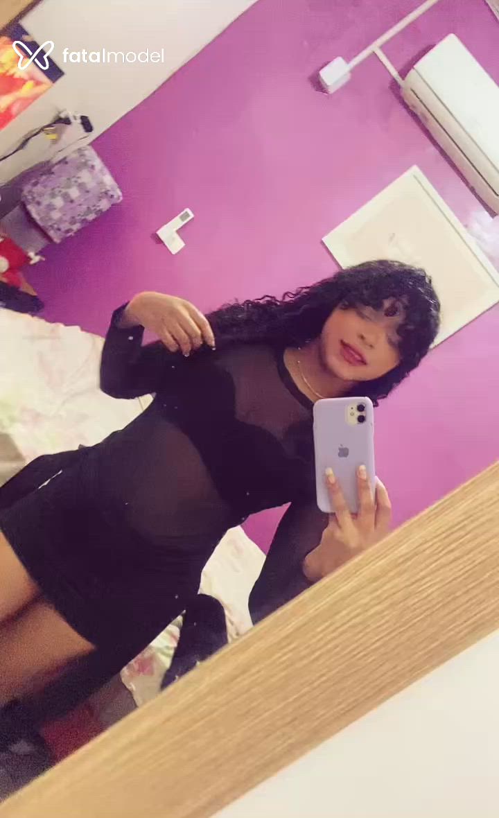 Acompanhante mulher trans morena (o) de olhos castanhos - Larissa Muniz