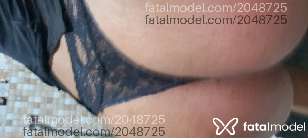 Acompanhante mulher morena (o) de olhos pretos - Denise Mil Graus