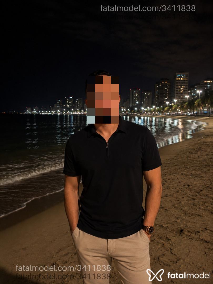 Acompanhante homem com cabelo castanho de olhos castanhos - Ravii