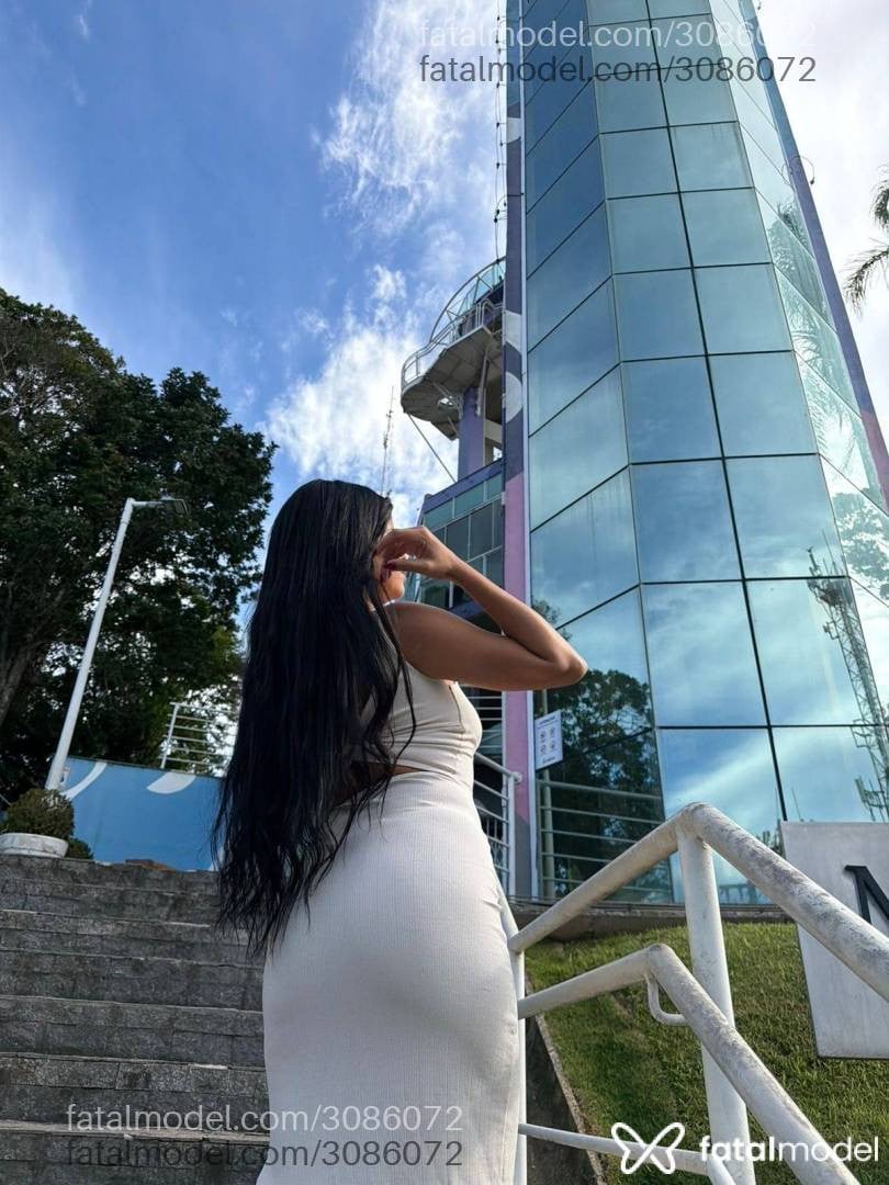 Acompanhante mulher morena (o) de olhos pretos - Luiza Acompanhante mulher morena (o) de olhos pretos - Luiza