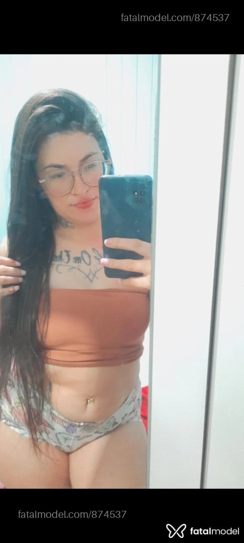 Acompanhante mulher morena (o) de olhos castanhos - Bruna