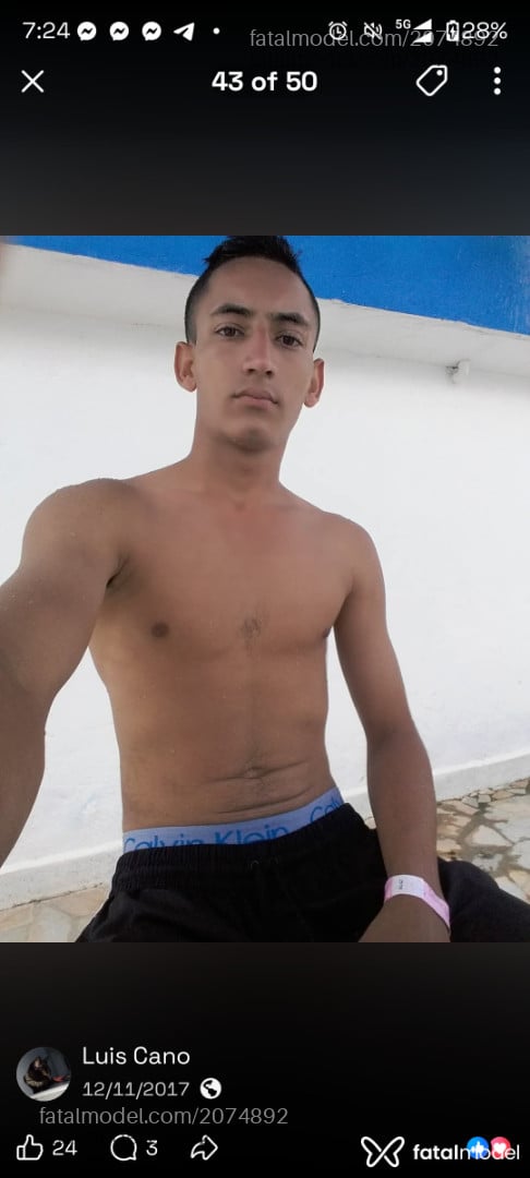 Acompanhante homem morena (o) de olhos castanhos - Issac Colombia