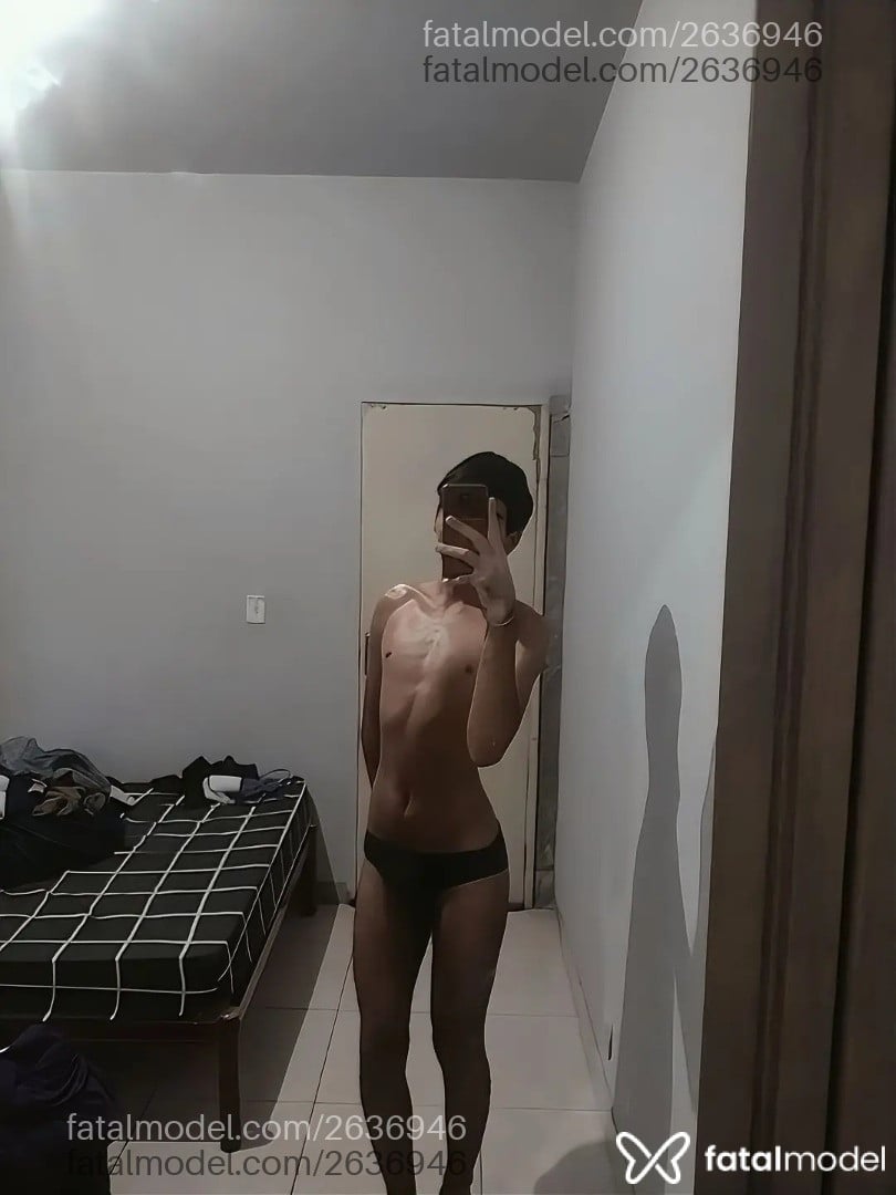 Acompanhante homem morena (o) de olhos castanhos - Henriquehs