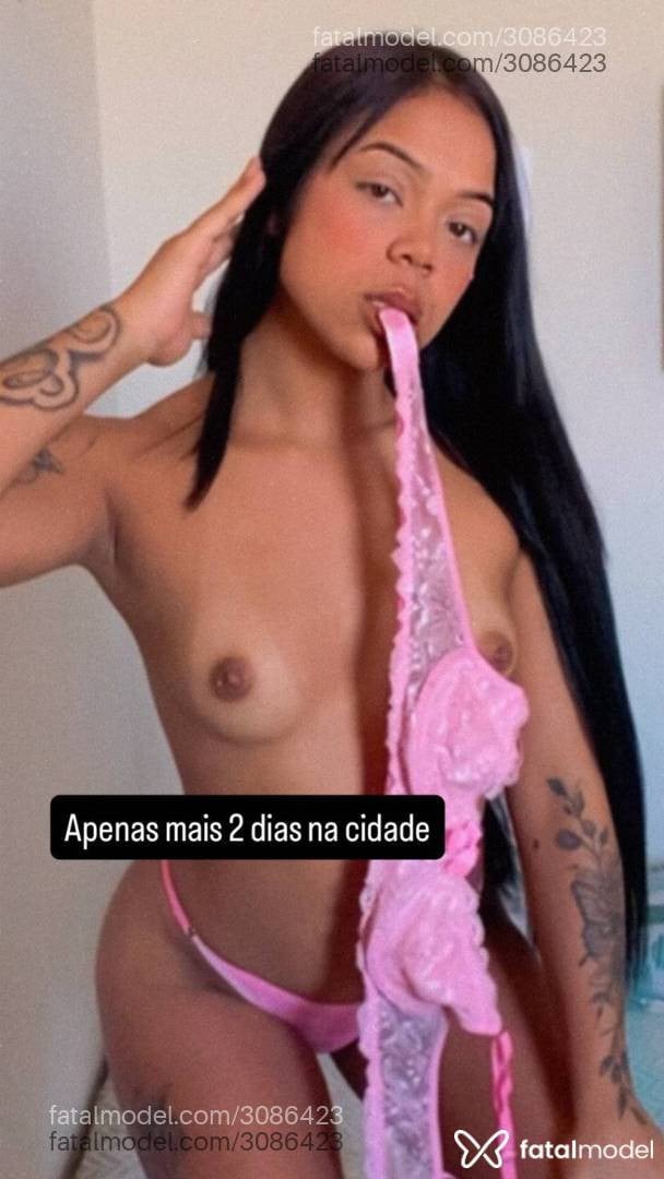Acompanhante mulher morena (o) de olhos mel - Bia Oliveira