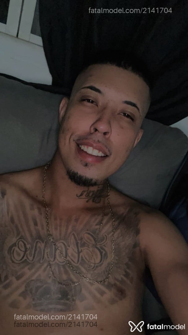 Acompanhante homem morena (o) de olhos pretos - Vinicius