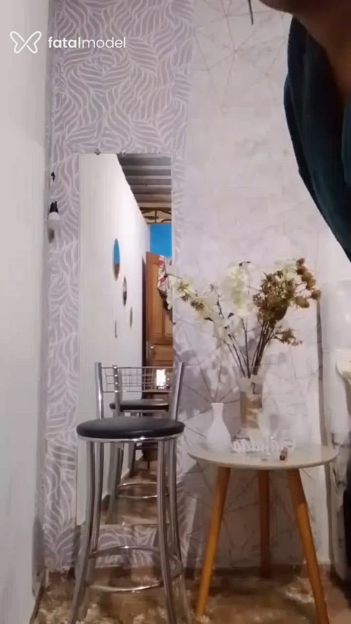 Acompanhante mulher trans morena (o) de olhos pretos - Maria Augusta