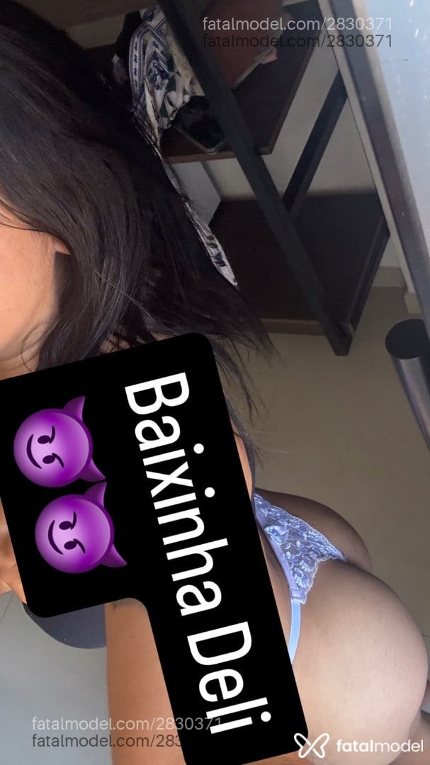 Acompanhante mulher morena (o) de olhos pretos - Gaby Silva