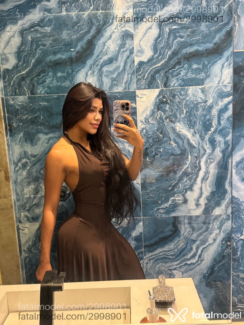 Acompanhante mulher morena (o) de olhos mel - Allana Rodriguez