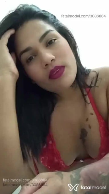 Acompanhante mulher morena (o) de olhos pretos em Barra Velha Acompanhante mulher morena (o) de olhos pretos em Barra Velha - Camila