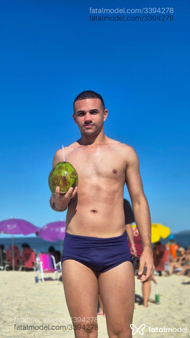 Acompanhante homem morena (o) de olhos castanhos - Lucas Amador