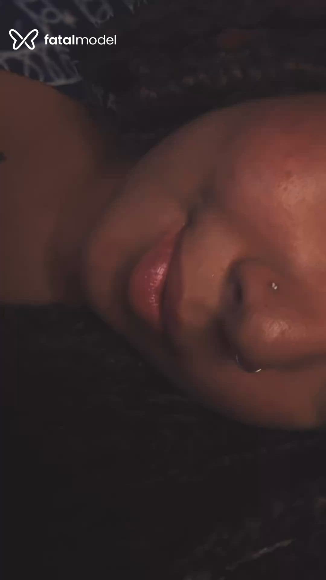 Acompanhante mulher morena (o) de olhos pretos - Domme
